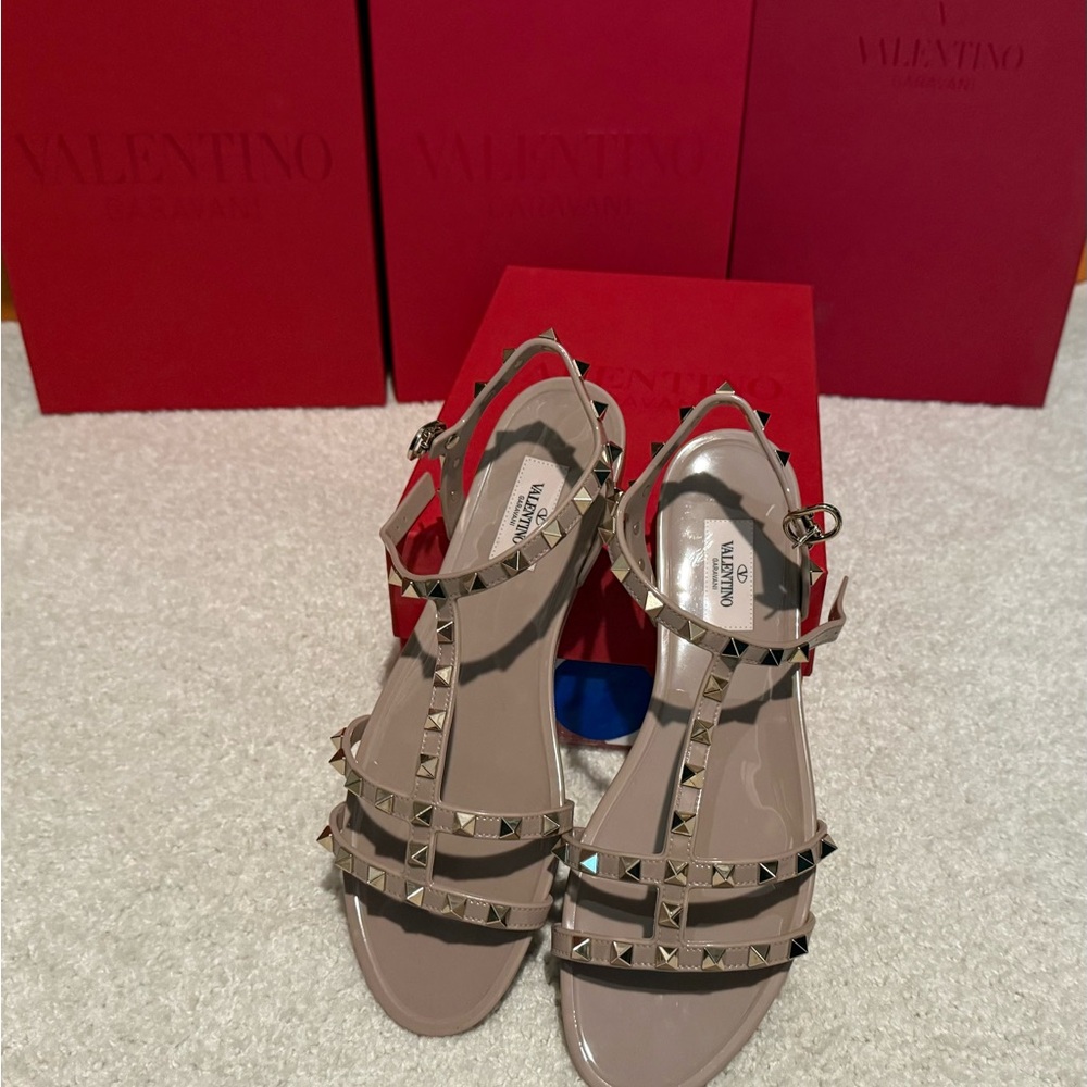 Valentino Garavani Tan Studded Sandals